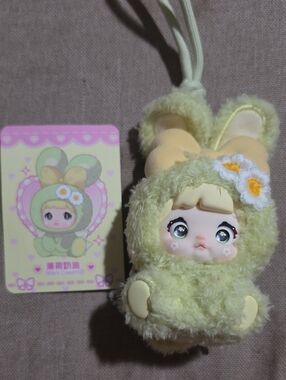 Plush Mint Cream Nommi Baby Sweetheart Bunny Charm Keychain